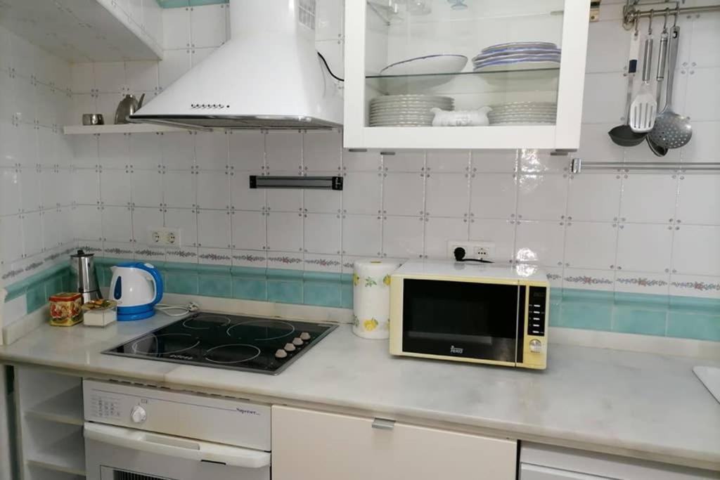House Maruja Includes 2 Complet With Wifi & Jacuzzi Cutar